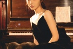 鋼琴少女唯美性感吊帶寫真