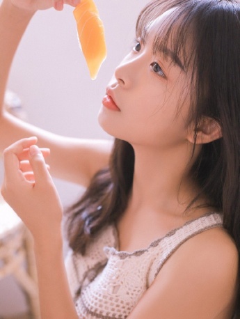 日系美女学生妹养眼迷人写真