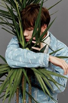 帥哥明星林彥俊手機壁紙