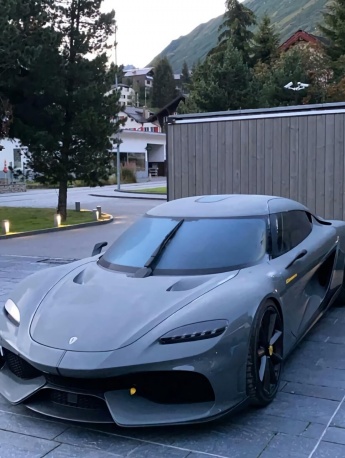 柯尼塞格超跑炫酷手機壁紙