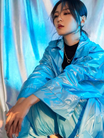 高清周笔畅手机壁纸图片