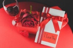 Chinese Valentine's Day romantic gift material picture desktop wallpaper