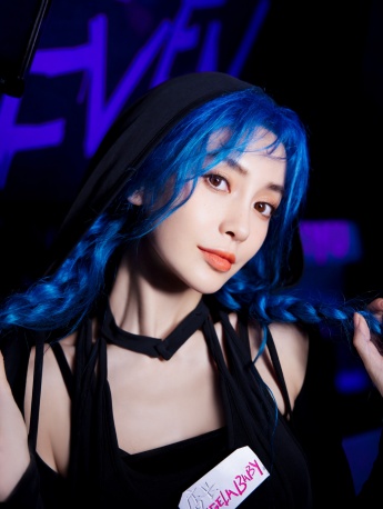 Angelababy Jinx blue hair style sexy photo