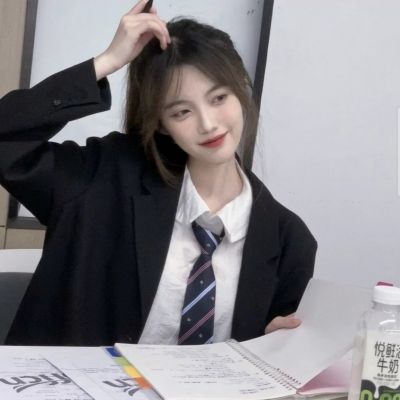 Very beautiful and high-quality avatar of a beautiful woman