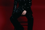 Wang Yuan black sequined suit retro handsome photo