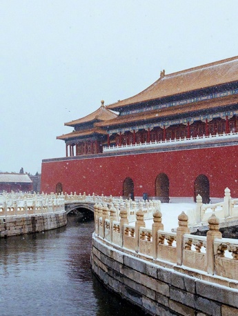 Forbidden City snow scenery mobile wallpaper