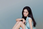 Beauty Yang Mi's sultry legs and sexy Chinese style photo