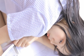 养眼美女学生妹写真图片桌面壁纸