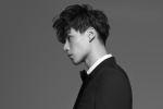 Hu Yitian black and white texture photo HD desktop wallpaper