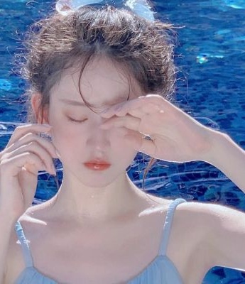清爽的夏天美女頭像圖片
