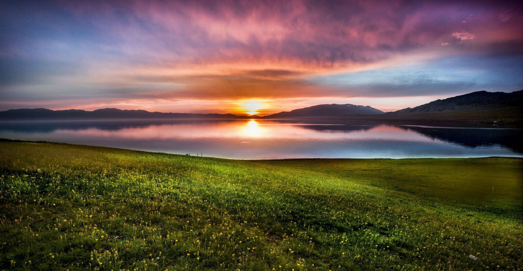 赛里木湖风景图片