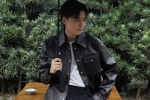 Li Yifeng's lazy and handsome photo in black leather jacket
