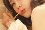 豐滿吊帶美女妖嬈性感私房照