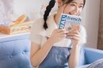 白嫩氣質美女唯美私房寫真