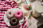 Donuts picture material desktop wallpaper