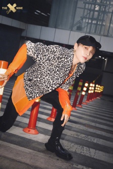 Liu Yuxin’s leopard print fashion and sexy photo