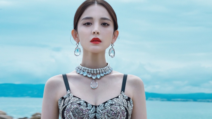 Sexy beauty Guli Nazha pictures desktop wallpaper