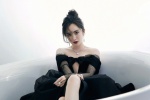 Yang Mi's seductive sexy photo in black gauze starlight skirt