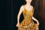 Zhao Liying glamorous and sexy photo in gilt dress