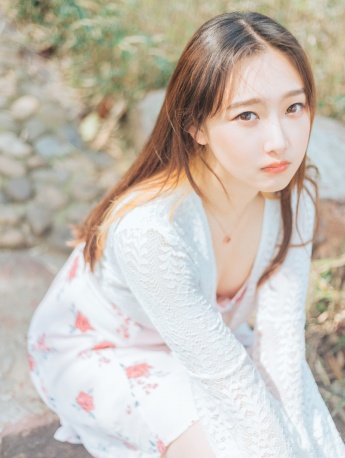 性感少女嫵媚撩人誘惑迷人寫真