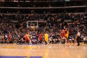 Kobe Bryant stadium ultra-clear computer wallpaper