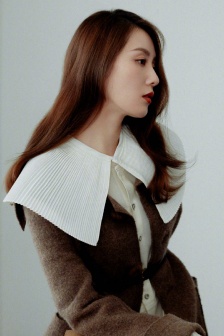 Liu Shishi's early autumn fashion and sexy magazine photos