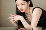 Lin Yun sexy photo in black suspender dress