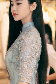 Jing Tian Chinese style cheongsam wallpaper