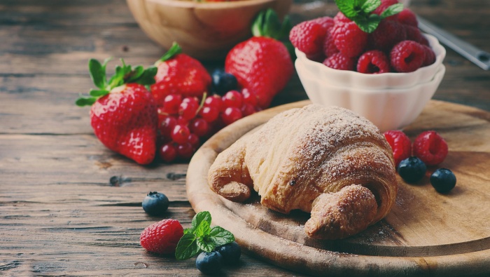 可頌麵包素材海報高清桌麵壁紙