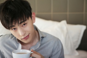 Handsome star Deng Lun computer wallpaper picture