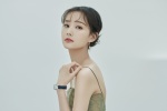 Sexy beauty Li Yitong computer desktop wallpaper
