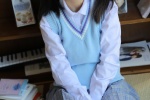 俏皮可爱学生妹文艺甜美写真