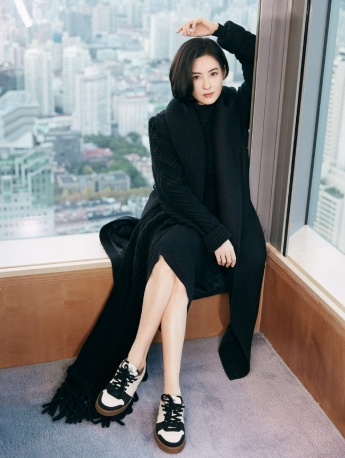 Cecilia Cheung's elegant and sexy photos with short hair