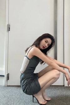 NBA female anchor Mina OL style mobile wallpaper