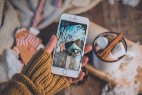 The first cup of coffee in winter pictures wallpaper