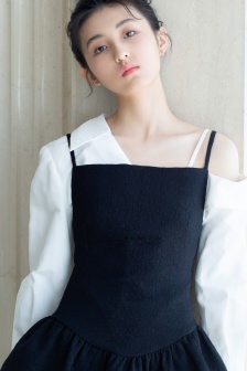 Sexy beauty Zhang Zifeng mobile wallpaper picture