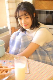 极品软妹纸美女温暖私房写真