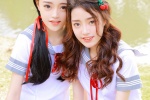 美女姐妹花教室制服诱惑迷人写真