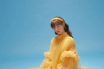 Zhang Yuxi Plumeria Retro Fashion Photo Pictures