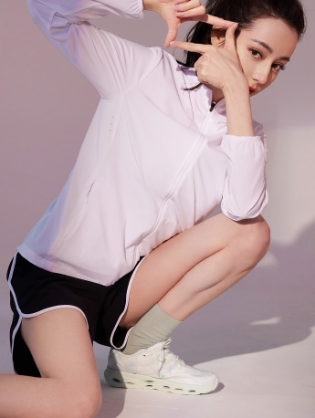 美女熱巴運動寫真手機壁紙
