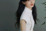 Zhao Liying's gentle and sexy photo in cheongsam