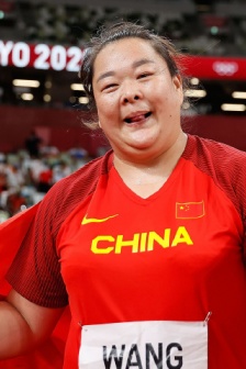 Wang Zheng women's hammer throw silver medal
