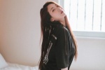 性感长腿美女妩媚诱惑写真图片