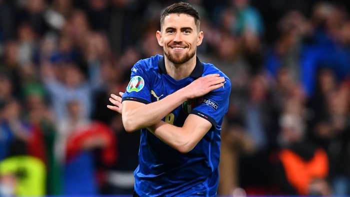 Very clear and beautiful pictures of Italy celebrating the European Cup