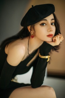 Dilireba modern sexy photo pictures