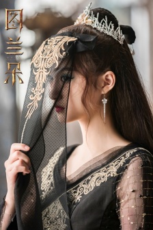 Guan Xiaotong Turando veil black skirt modeling pictures