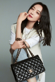 Song Qian's elegant and straightforward pictures and photos