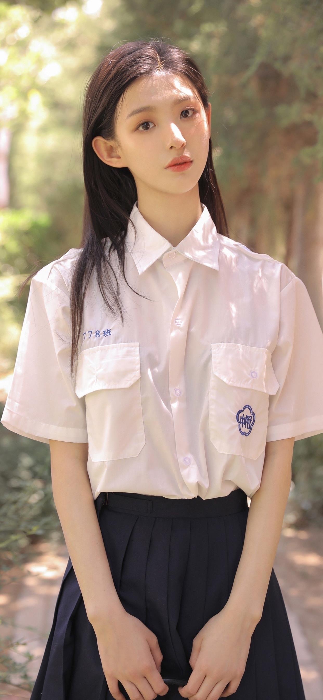 可爱的韩国美女学生妹图片写真_高清学院制服美女图片写真_三千图片网