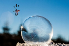 Chinese traditional festival light snow wallpaper pictures