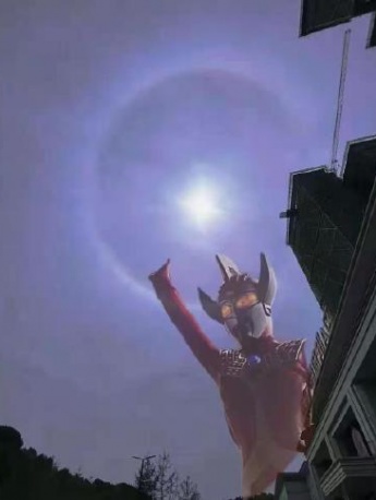 日晕奥特曼搞怪图片